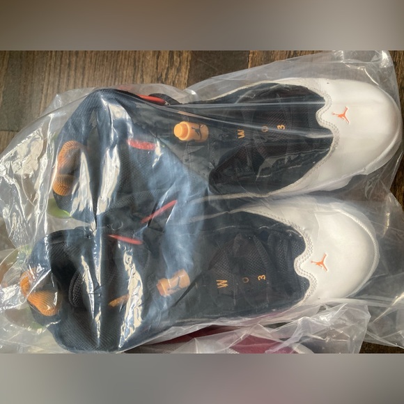 2 pairs of Jordan 6 Rings. Multi Colored. Good to Excellent condition on both. - Picture 8 of 10